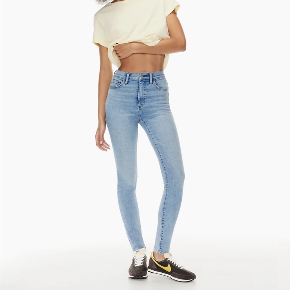 ARITZIA Denim Forum The Lola High Rise Skinny
